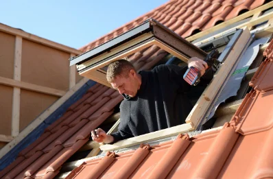 Pose de fenêtres de toit Velux à Tronchy